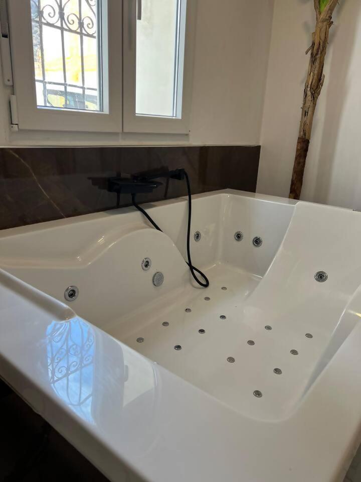 Urban Premium Jacuzzi Estudio Centrico Alicante Esterno foto